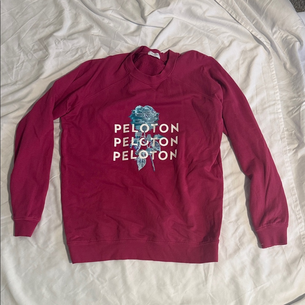 Peloton women’s  Crewneck Sweatshirt NWOT size Medium